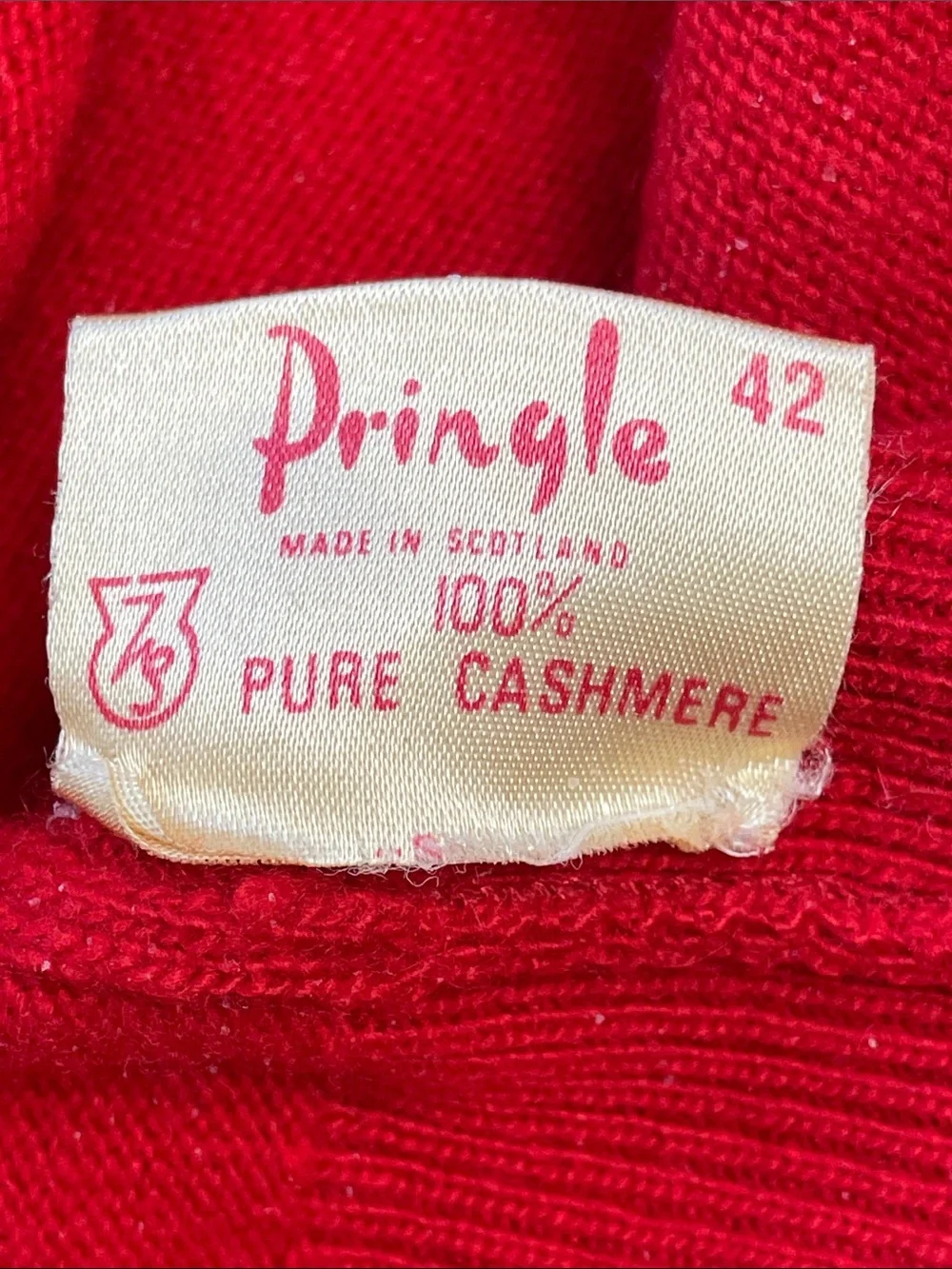 Vintage Pringle of Scotland Cashmere Red Turtleneck Sweater Sz 42